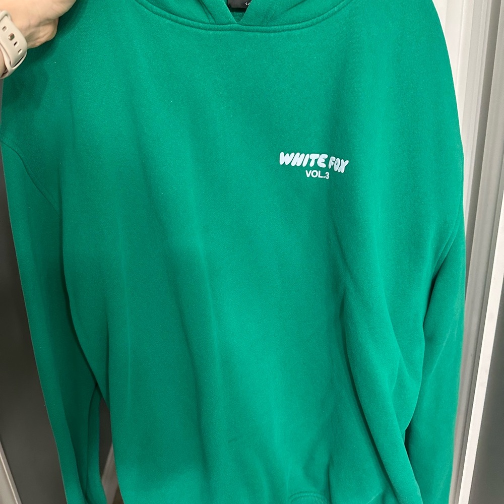 WHITE FOX HOODIE